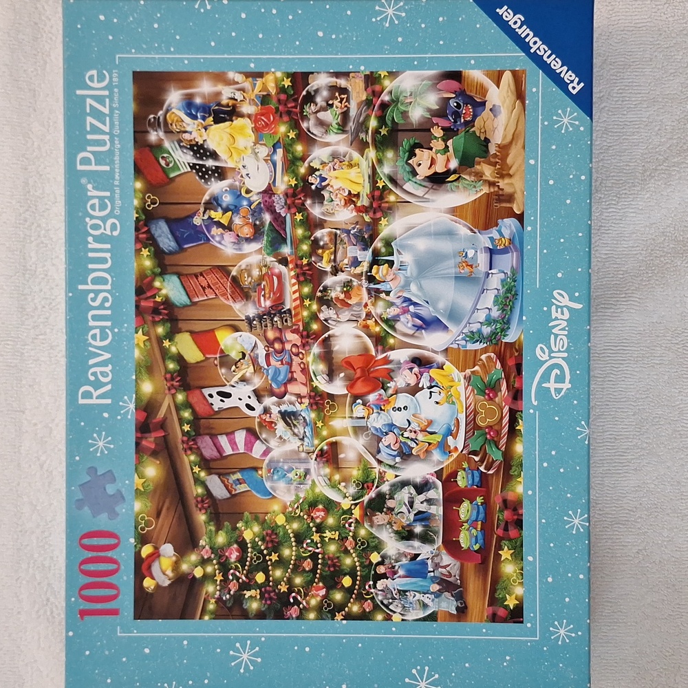 Ravensburger Disney Christmas Snow Globes 1000 Piece Puzzle